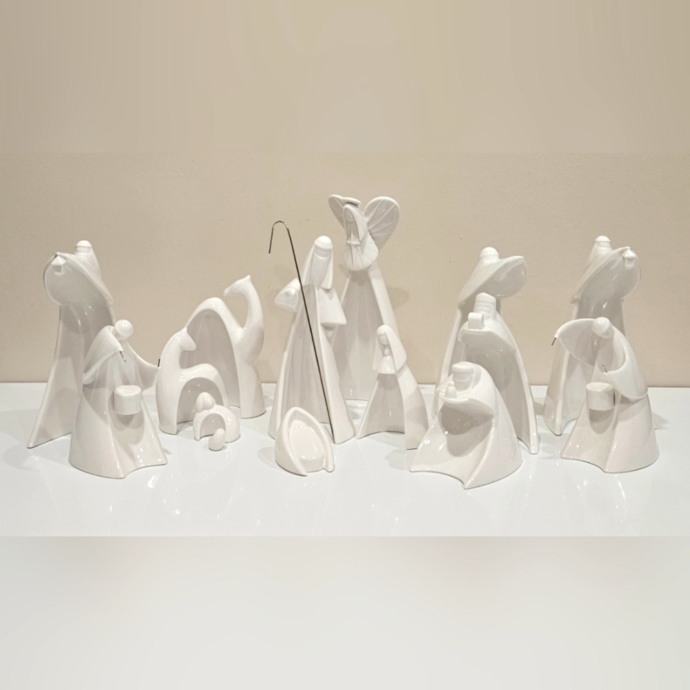 VTG Enesco KIM LAWRENCE Trilight Adoration DIVINE 16 Piece Nativity 1999/2000